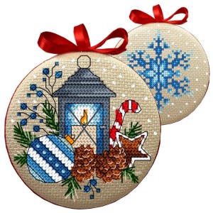 ZU 10386 Cross stitch kit - Christmas ball-disc with a lantern II