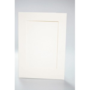 944-01 Big card with a rectangular passe-partout cream