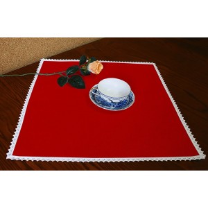978-06 Serwetka Aida z koronką 45x45 czerwona